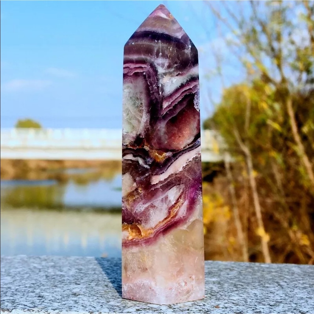 Rare Color natural fluorite gemstone tower - Picture 3 of 7